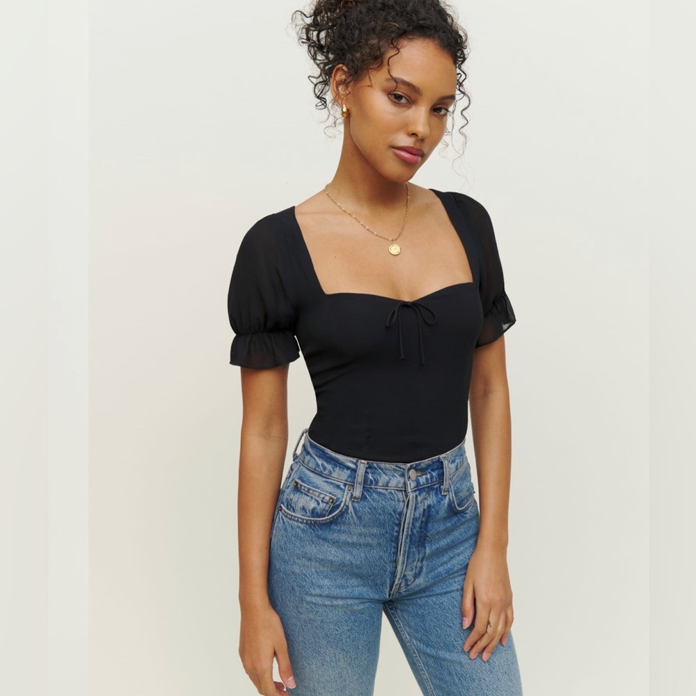 Reformation Delaven top in black